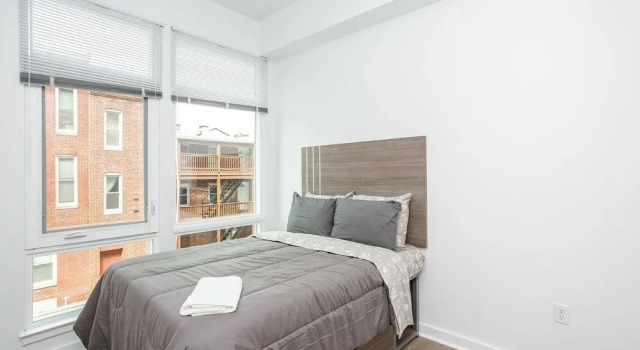 Luxury Apt Near Convcenter, Stadiums, & Harbor, Rezerwuj Hotel Baltimore Maryland