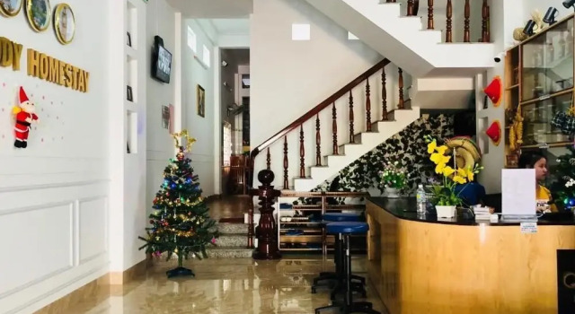 Melody Homestay Quy Nhơn, Забронировать Хостел Отели Binh Dinh с парковкой, Парковка