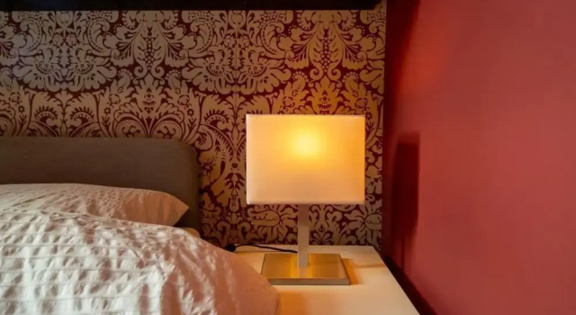 Hidden Gem Riga Apartment With Garden Views, Rezerwuj Apartament Hotele w Riga z parkingiem, Parking