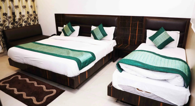 Hotel Kumar Palace