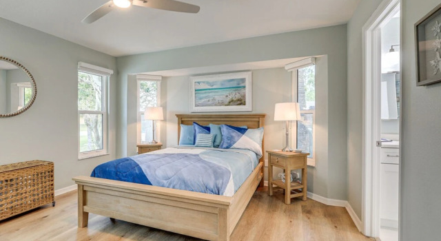 Port Charlotte Retreat w Heated Saltwater Pool
