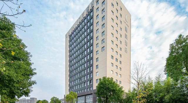 Lavande Hotel (Wuhan Optics Valley Future Technology City), Prenota Hotel Hotel a Hubei con parcheggio, Parcheggio