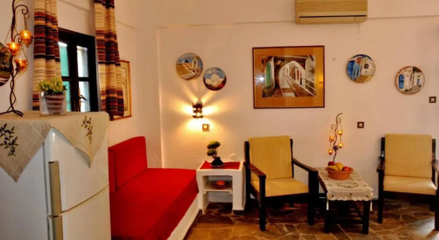 Студия Heliotrope Apartments