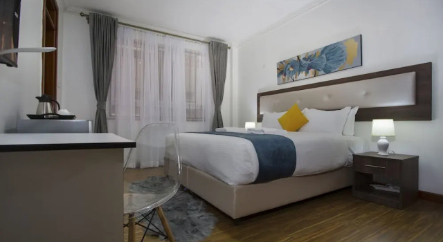 Urban Brooks Luxury Apartment