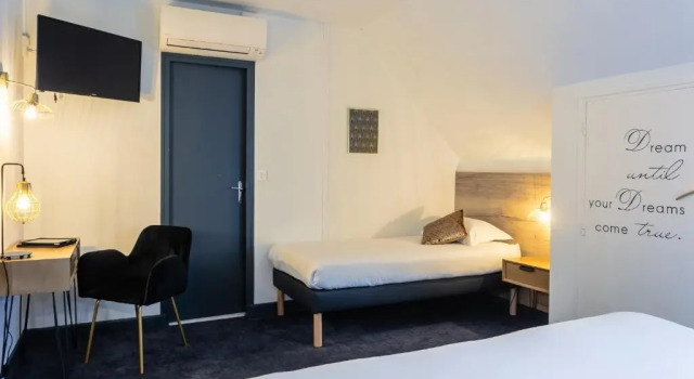 Трёхместный номер Superior Relais Amadourien