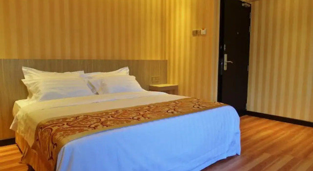 Двухместный номер Superior Mandarin Hotel Kota Kinabalu