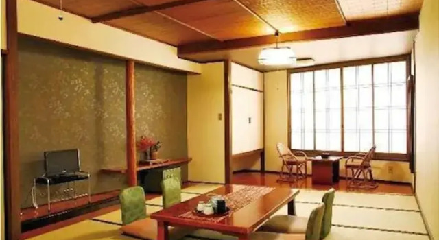 Mochizuki Ryokan, Rezervovat Hotel Hotely v Kumamoto s parkováním, Parkování