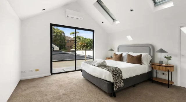 Relaxed Beachside Townhouse, Забронировать Отель Сидней Sydney Region, рядом с Королевский гольф-клуб Сиднея
