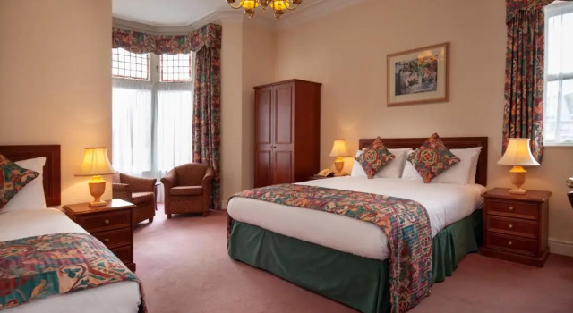 Семейный номер Standard Ashley Hotel