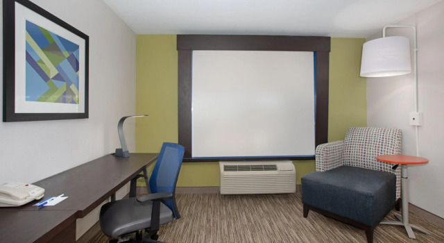 Двухместный номер Standard Holiday Inn Express Hotel & Suites Longmont by IHG