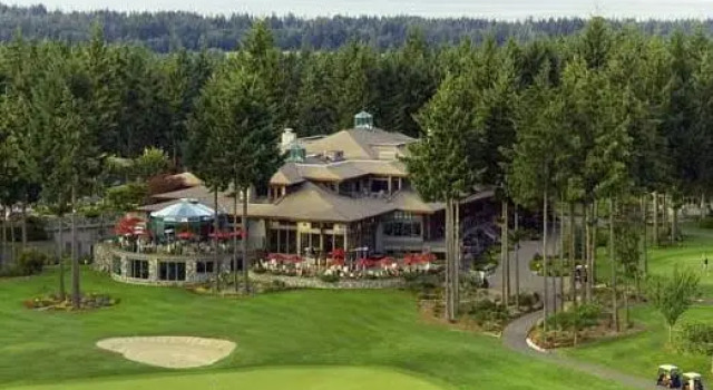 Полулюкс Crown Isle Resort & Golf Community