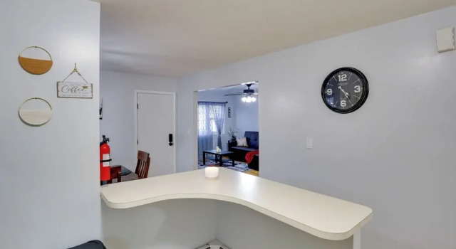 Ideally Located Jersey City Home, 8 Mi to NYC