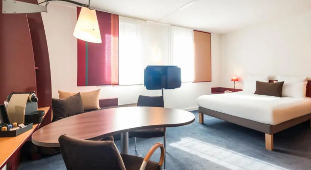 Трёхместный люкс Superior Novotel Suites Reims Centre