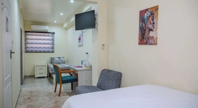 Семейный номер Standard Melrose Hideout B&B