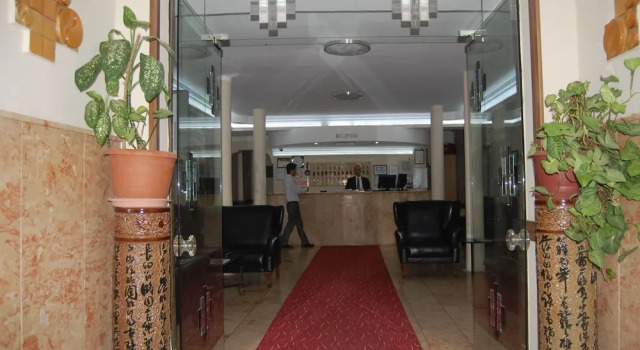 Nil & Alav Hotel