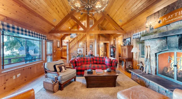 Homewood Lakefront by Avantstay Private Beach Lake Access Views