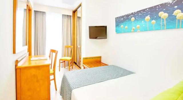 Одноместный номер Standard Universal Hotel Laguna