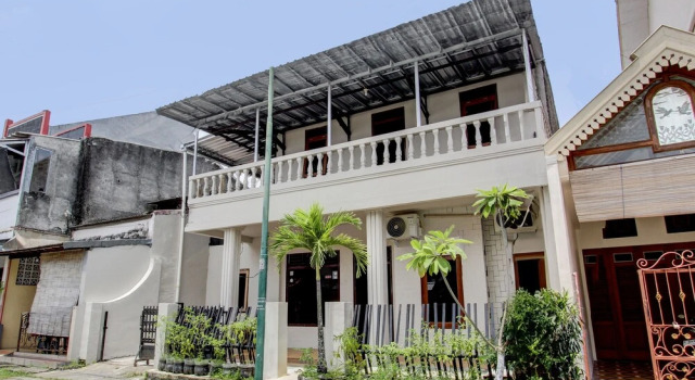 SPOT ON 93717 Nayus Homestay Syariah 4, Забронировать Отель Тегалрехо Нгабеин