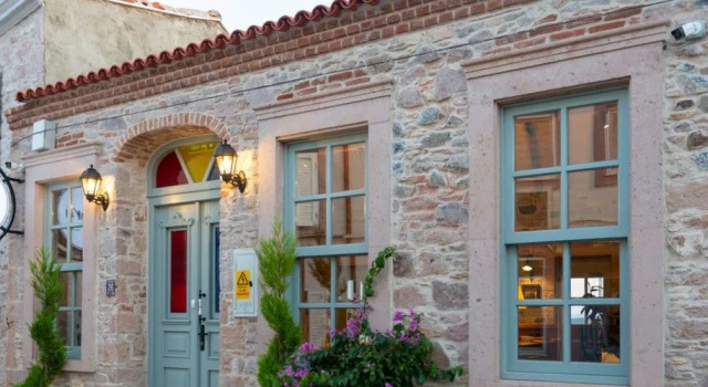 Qara Otel