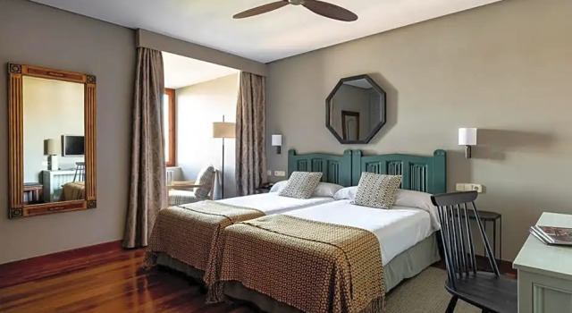 Номер Superior Parador de Hondarribia