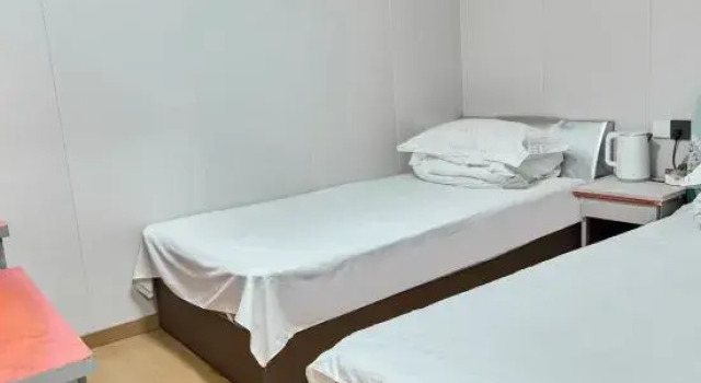 (camerata maschile) letto in camerata Longxing Hostel