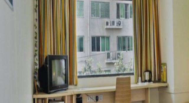 Полулюкс 7 Days Inn Kaifeng Xici Square Baogongsi Branch