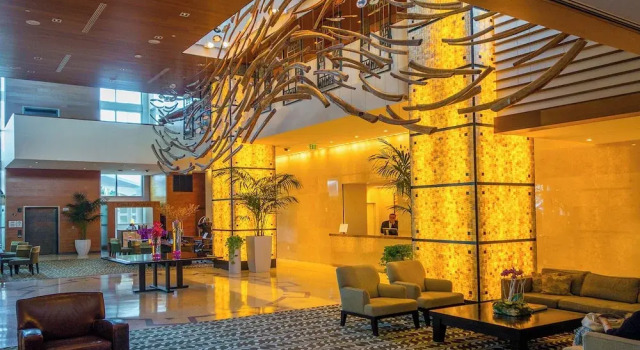 Luxury Vacation Rentals at Carillon Wellness Resort by LRMB, Забронировать Курортный отель Отели Miami Metropolitan Area 3 звезды, 3*
