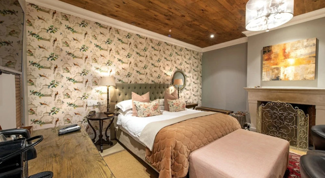 Двухместный номер Superior с балконом и с видом на сад Avondrood Guest House by The Oyster Collection