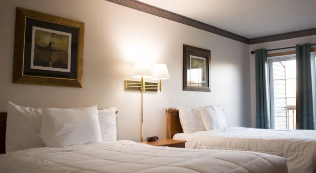 Amerivu Inn And Suites New Richmond, Book Hotel New Richmond Wisconsin