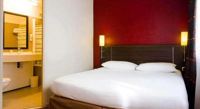Номер Standard с 2 комнатами ibis Styles Nantes Centre Place Royale