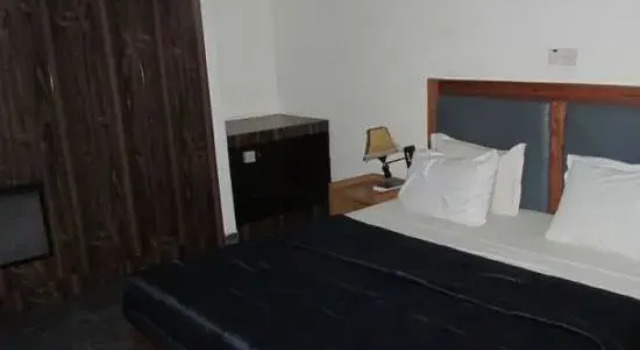 Harlescourt Hotels - Guest Room