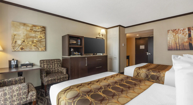 Четырёхместный номер Standard Best Western Wayside Inn