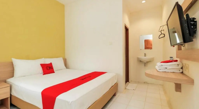 Suite Estándar RedDoorz Plus @ Slamet Riyadi