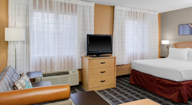 TownePlace Suites Wichita East, Забронировать Отель Уичито Канзас, рядом с KU Wichita Center For Healthcare