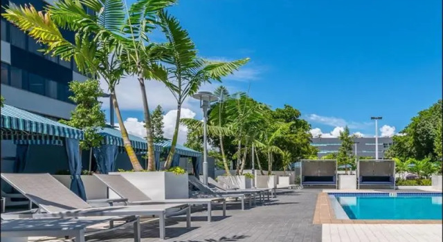 Bayshore Private Residence, Varaa Hotelli Hotellit Miami Beach uima-altaalla, Uima-allas