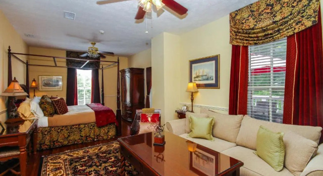 Полулюкс The Kenwood Inn Oldest Bed and Breakfast, St Augustine Historic District