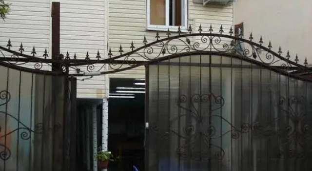 Guest House on Kievskaya