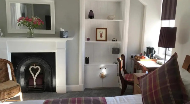 Urrard B&B, Забронировать Отель Дингуолл Northern Highlands