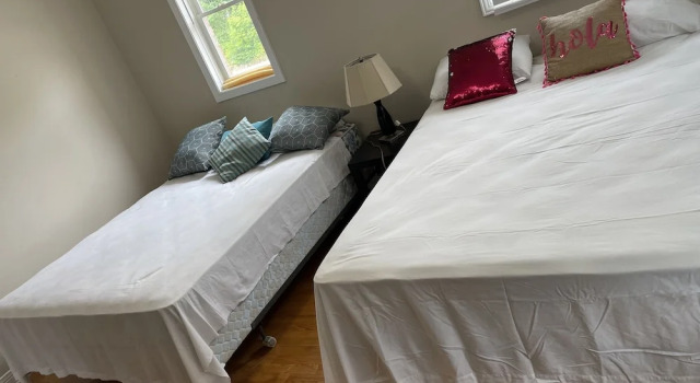 Sunny Acres Resort and Marina, Varaa Lomakeskus Leeds and the Thousand Islands Ontario