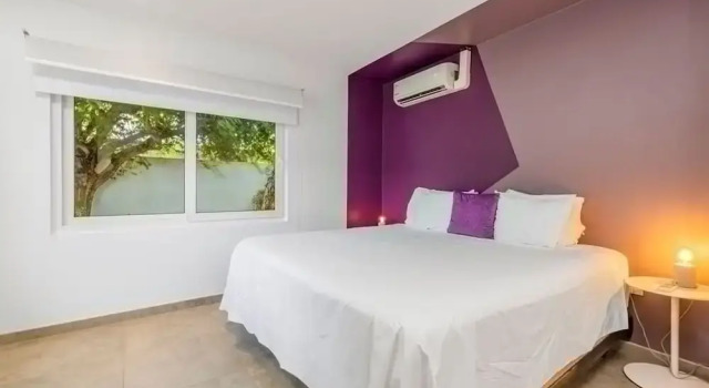 Boca Catalina 2 Boca Catalina Modern 2bd-2bath-steps to Beach, Book Apartment Hotels in Malmok with Parking, Parking