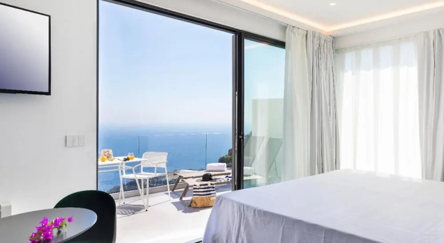 Апартаменты с балконом и с видом на море The View luxury apartments Taormina