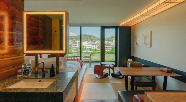 Номер Deluxe с балконом Genji Kyoto, a Member of Design Hotels