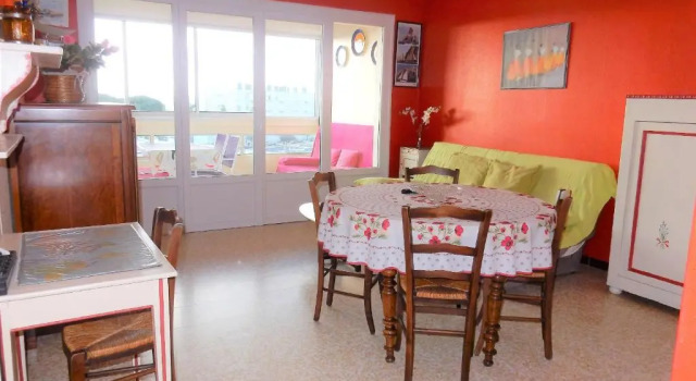 T2 vue mer quartier calme Grau du roi, Rezerwuj Apartament Hotele w Camargue z parkingiem, Parking