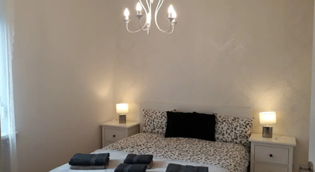 2 Bedroom City Center Apartment, Забронировать Апартаменты/квартира Отели Катовице с парковкой, рядом с Силезский университет, Парковка