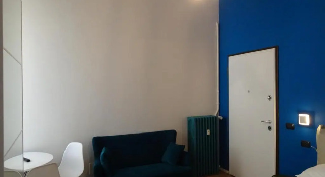 Blue design suite in Casa epoca Isola Garibaldi