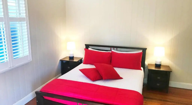 4 bedroom house - Walk to Southbank