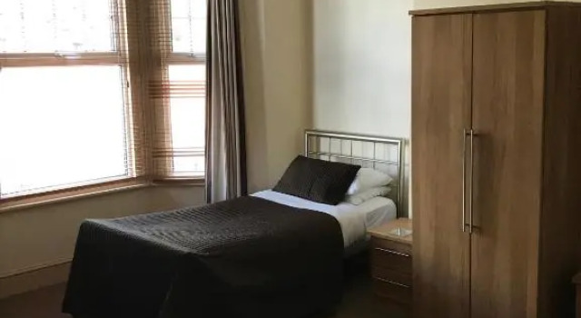Holly Tree Guest House, Забронировать Гостевой дом Отели Англии с завтраком, Завтраки