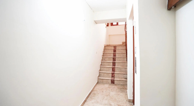 OYO 47704 East Inn