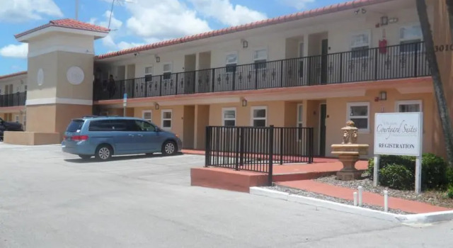 Orlando Courtyard Suites