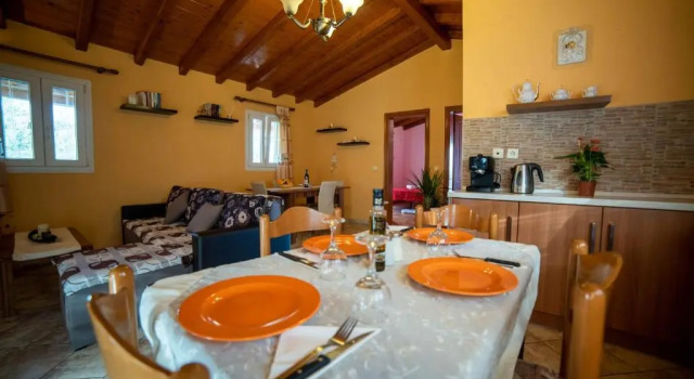 Апартаменты Tsoukias House